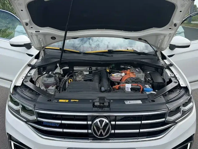 Volkswagen Tiguan L PHEV — Фото автомобиля 17