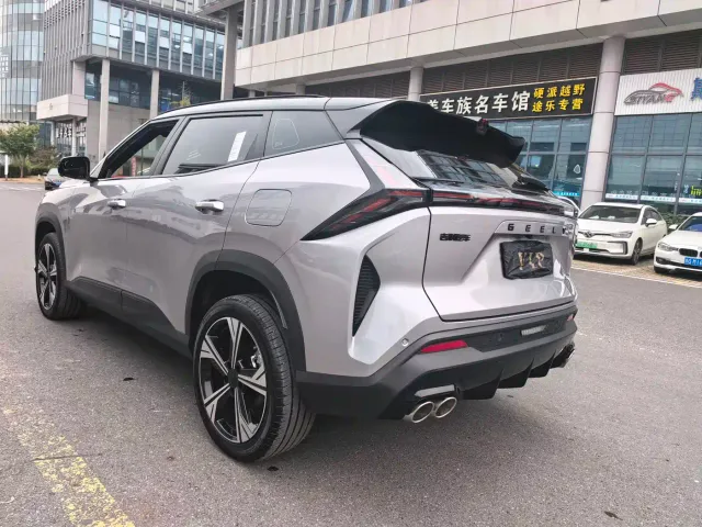 Geely Boyue — Фото автомобиля 9