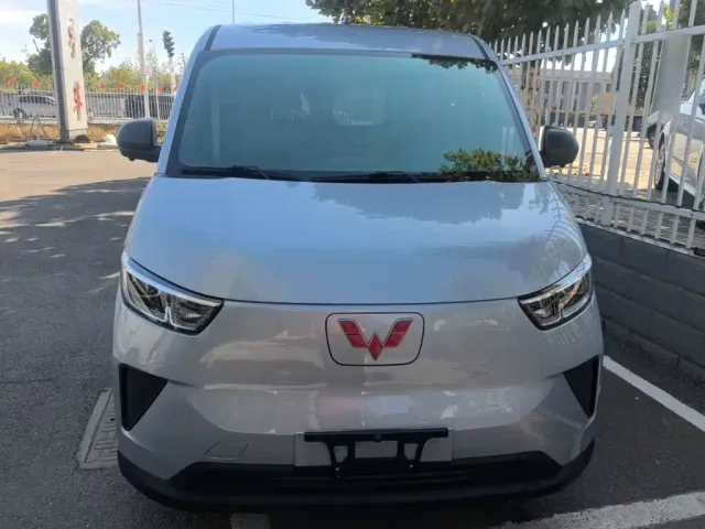 Wuling Yangguang — Фото автомобиля 2
