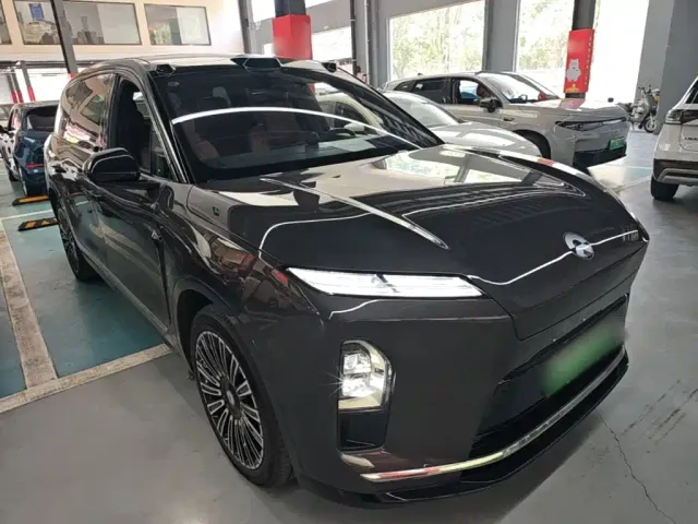 Nio ES8 — Фото автомобиля 3