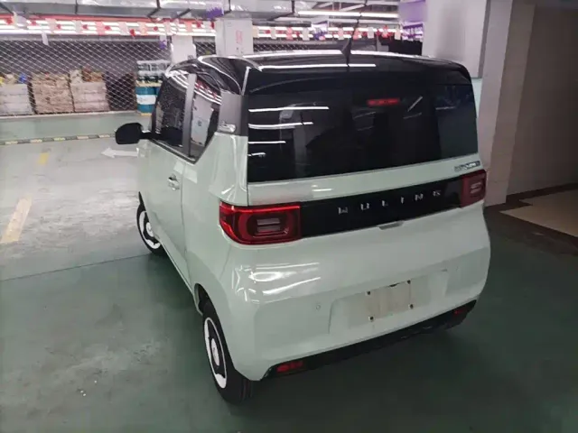 Wuling Hongguang Mini EV — Фото автомобиля 22