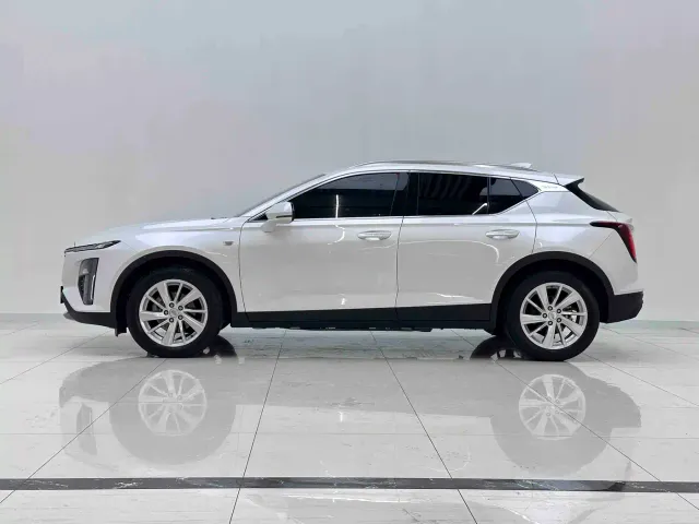 Cadillac GT4 — Фото автомобиля 5