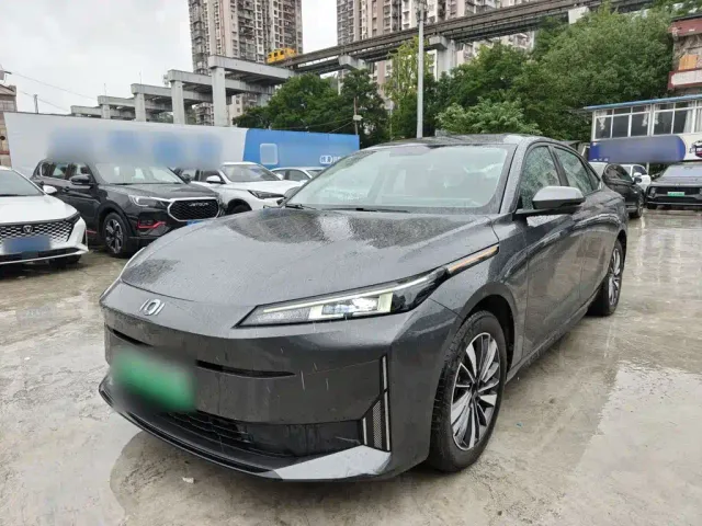Фотография автомобиля — Changan Qiyuan A05