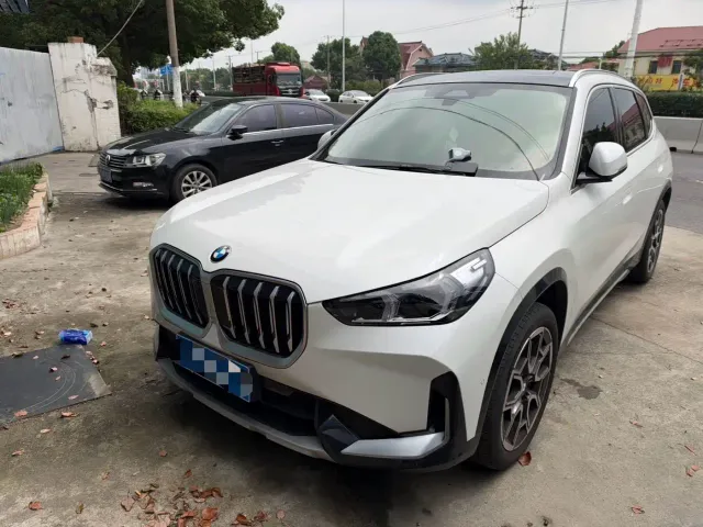 BMW X1 — Фото автомобиля 3