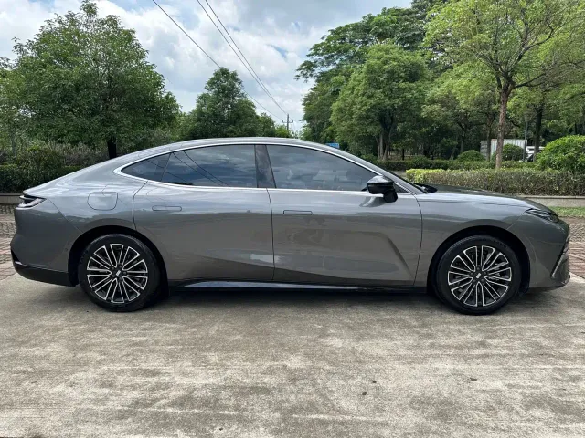 Geely Galaxy Xingyao 8 — Фото автомобиля 10