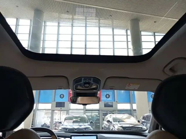 Geely Boyue L — Фото автомобиля 17