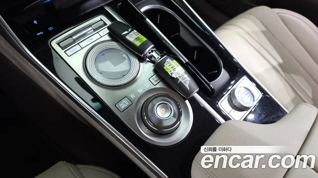 Genesis GV80 — Фото автомобиля 12