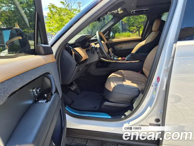 Land Rover Range Rover Sport — Фото автомобиля 12
