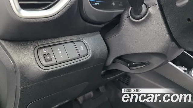 Hyundai Venue — Фото автомобиля 27