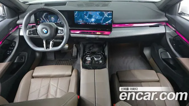 BMW 5 Series G60 — Фото автомобиля 10