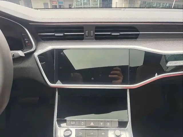 Audi A7L — Фото автомобиля 8