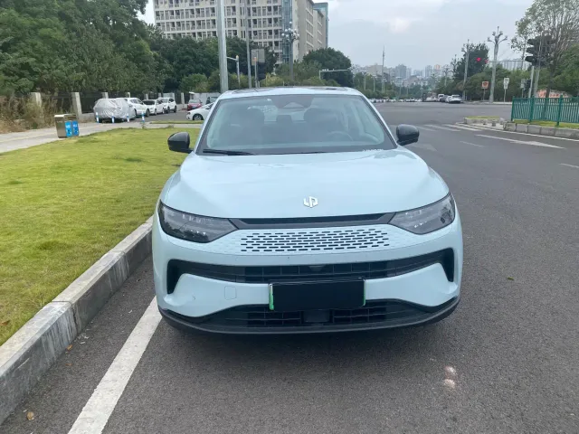 Leapmotor C11 — Фото автомобиля 2