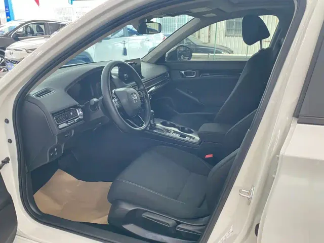 Honda Civic — Фото автомобиля 7