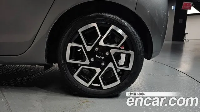 Kia RAY Новый Kia Ray Signature — Фото автомобиля 8
