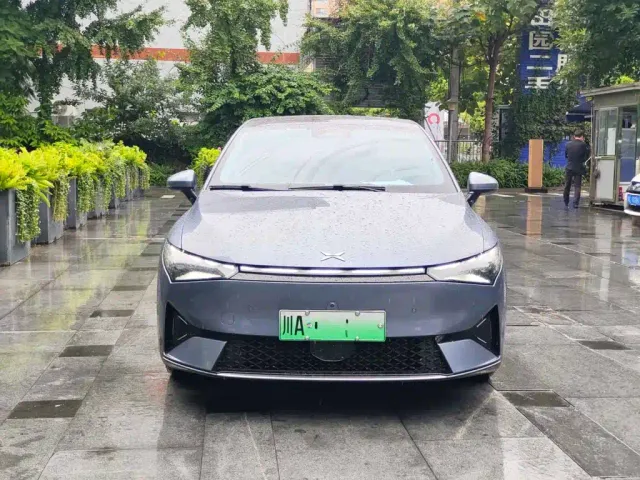 Xpeng P5 — Фото автомобиля 2