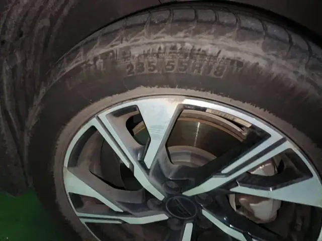 Geely Boyue L — Фото автомобиля 7