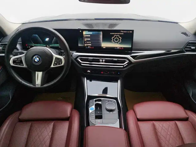 BMW i3 — Фото автомобиля 12