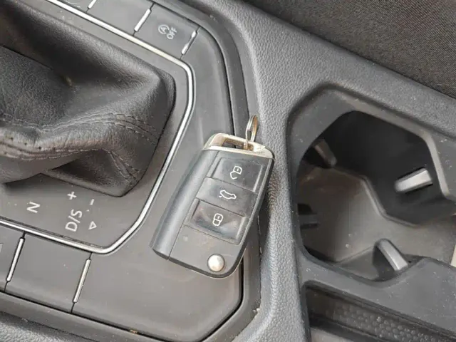 Volkswagen Tiguan L — Фото автомобиля 8