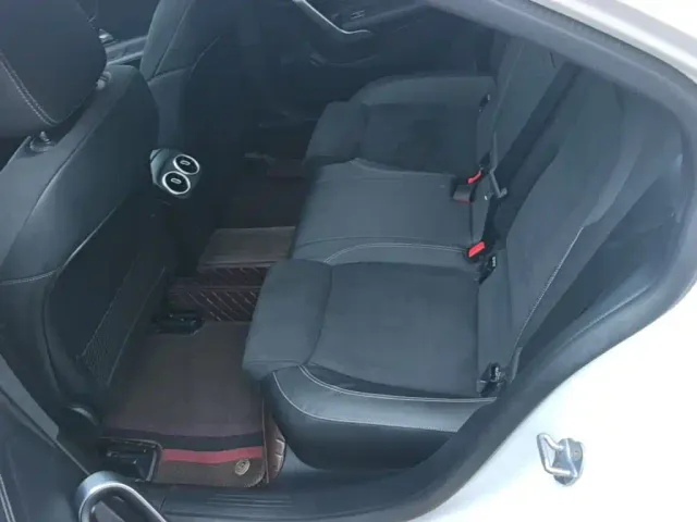 Mercedes-Benz A-Class — Фото автомобиля 16