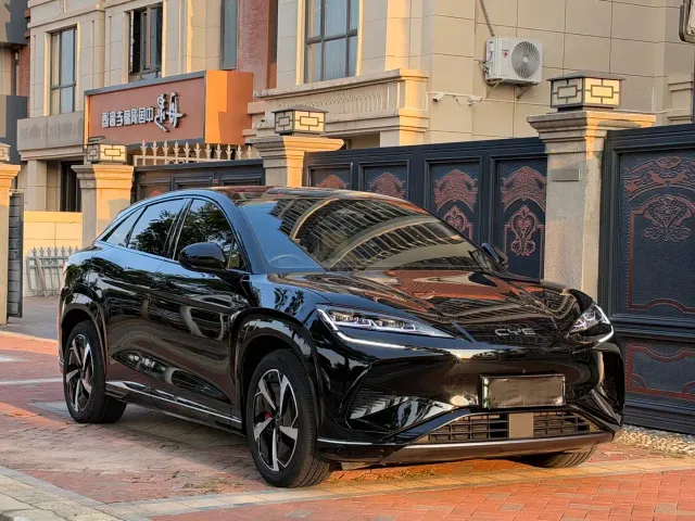 BYD Sealion 07 EV — Фото автомобиля 3