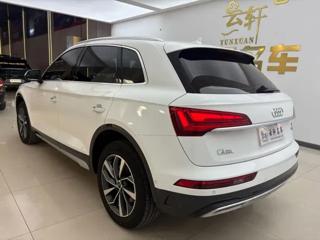 Audi Q5L — Фото автомобиля 5