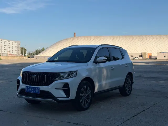 Фотография автомобиля — Geely Vision X6