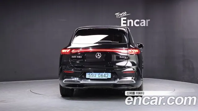 Mercedes-Benz EQS — Фото автомобиля 4