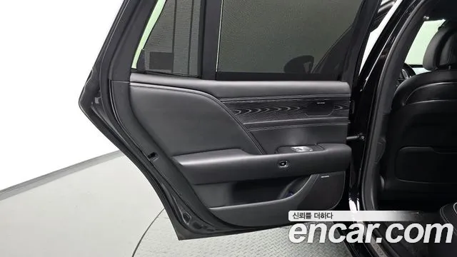 Genesis G90 Бензин 3.5 турбо AWD — Фото автомобиля 25