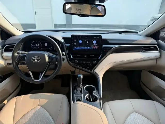 Toyota Camry — Фото автомобиля 6