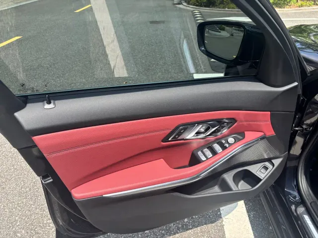 BMW 3 Series — Фото автомобиля 5