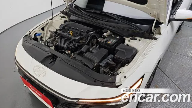 Hyundai Avante CN7 — Фото автомобиля 9