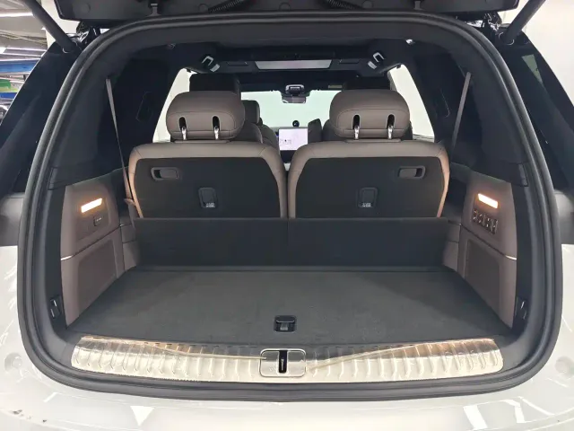 Nio ES8 — Фото автомобиля 11