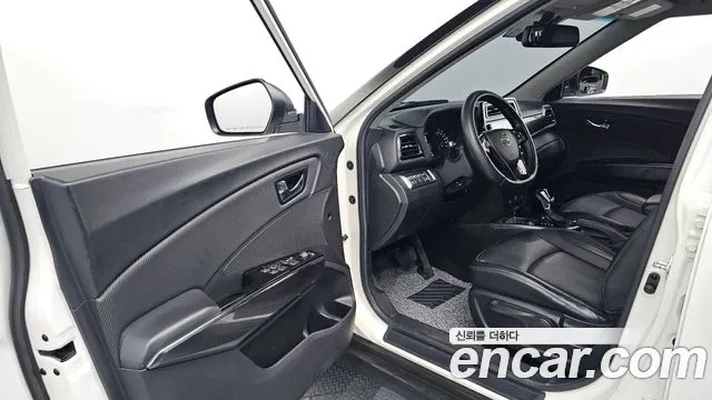 KG_Mobility_Ssangyong TIBOLI Very New Tivoli Бензин 1.5 2WD — Фото автомобиля 10