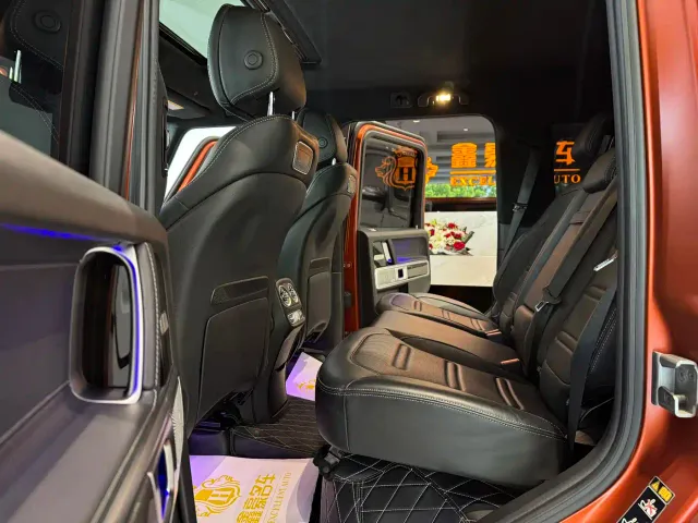 Mercedes-Benz G-Class — Фото автомобиля 11