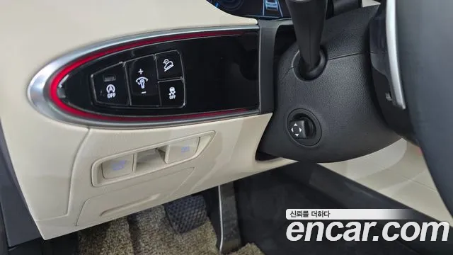 Genesis GV70 2.5T Бензин AWD — Фото автомобиля 24