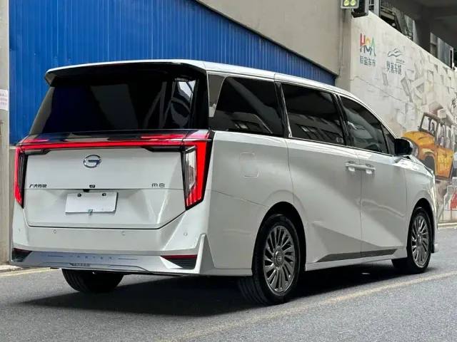 GAC Trumpchi M8 — Фото автомобиля 5