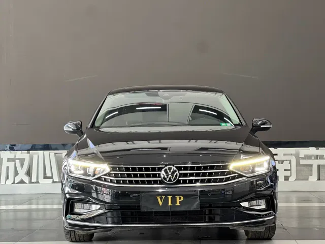 Volkswagen Magotan — Фото автомобиля 2
