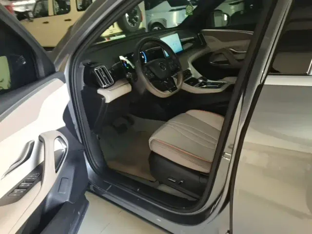 BYD Song Pro — Фото автомобиля 14