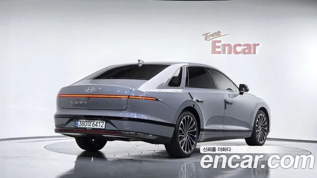 Hyundai Grandeur GN7 — Фото автомобиля 2