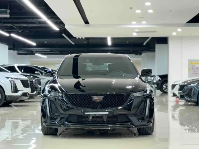 Cadillac CT5 — Фото автомобиля 2