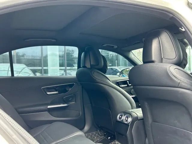 Mercedes-Benz C-Class — Фото автомобиля 12