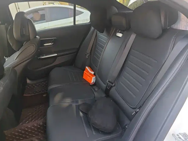 Mercedes-Benz C-Class — Фото автомобиля 18
