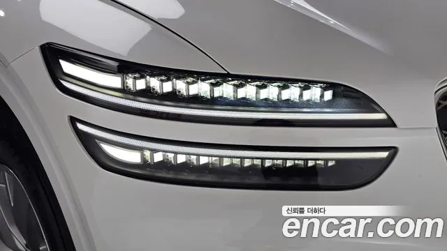 Genesis GV70 2.5T Бензин 2WD — Фото автомобиля 22