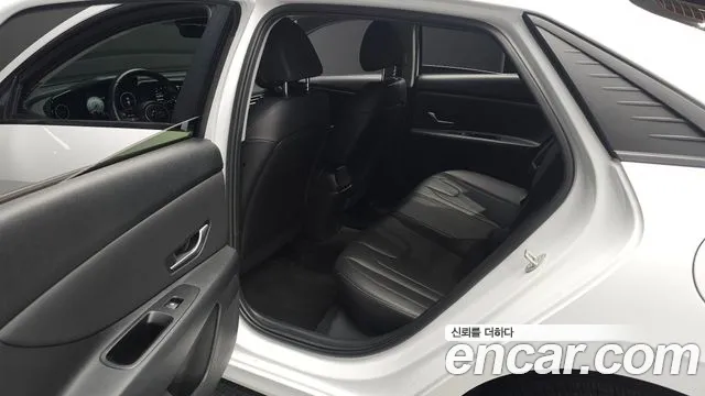 Hyundai AVANTE Avante (CN7) 1.6 LPi (Для проката) — Фото автомобиля 12