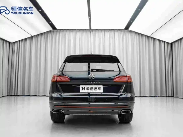 Volkswagen Touareg — Фото автомобиля 6