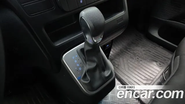Hyundai Staria — Фото автомобиля 9