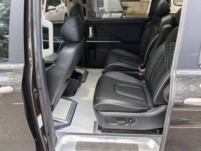 Hyundai Custo — Фото автомобиля 9