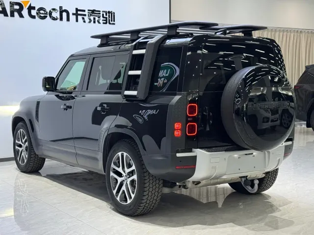 Land Rover Defender — Фото автомобиля 6