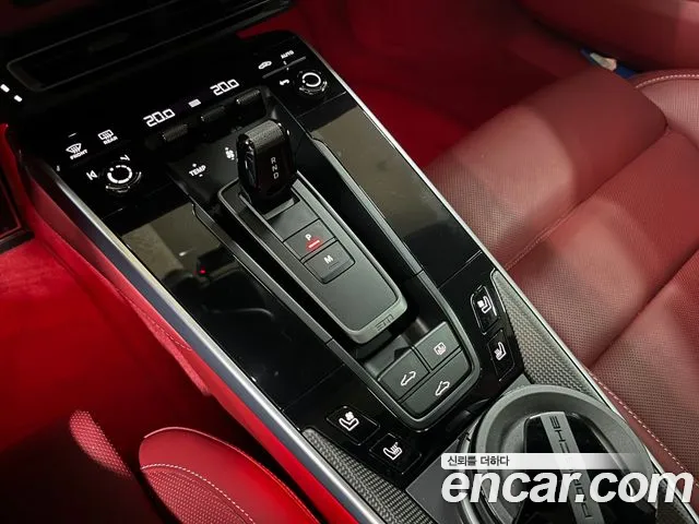 Porsche 911 Turbo S — Фото автомобиля 16