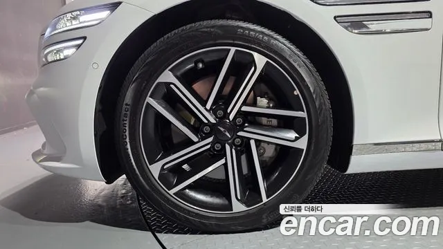 Genesis G80 Бензин 2.5 турбо AWD — Фото автомобиля 5